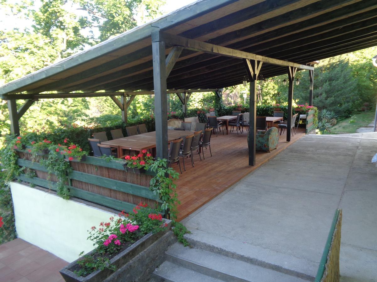 Bed and Breakfast Arnyas Park Apartmanhaz Балатональмади Экстерьер фото