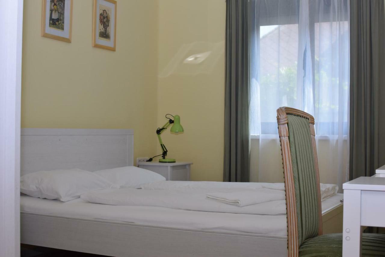 Bed and Breakfast Arnyas Park Apartmanhaz Балатональмади Экстерьер фото
