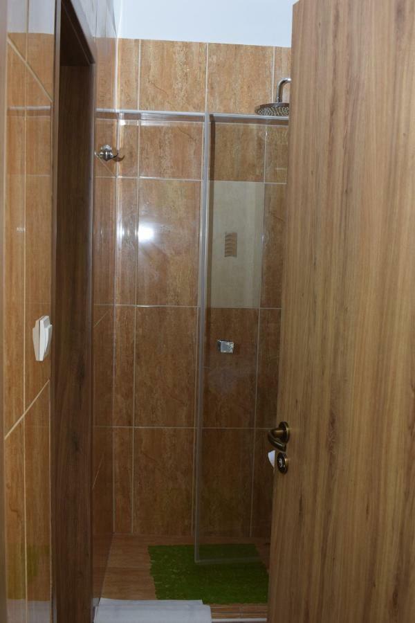 Bed and Breakfast Arnyas Park Apartmanhaz Балатональмади Экстерьер фото